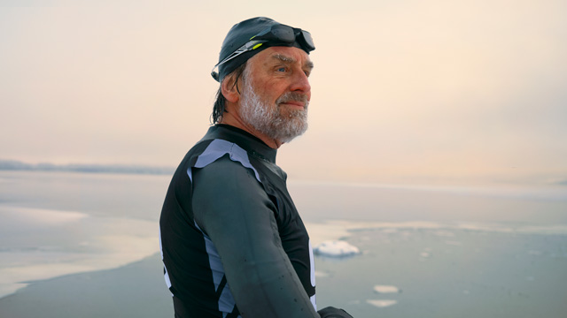 Swimrun man portrait winter landscape SMALL