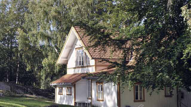 Country-house-small